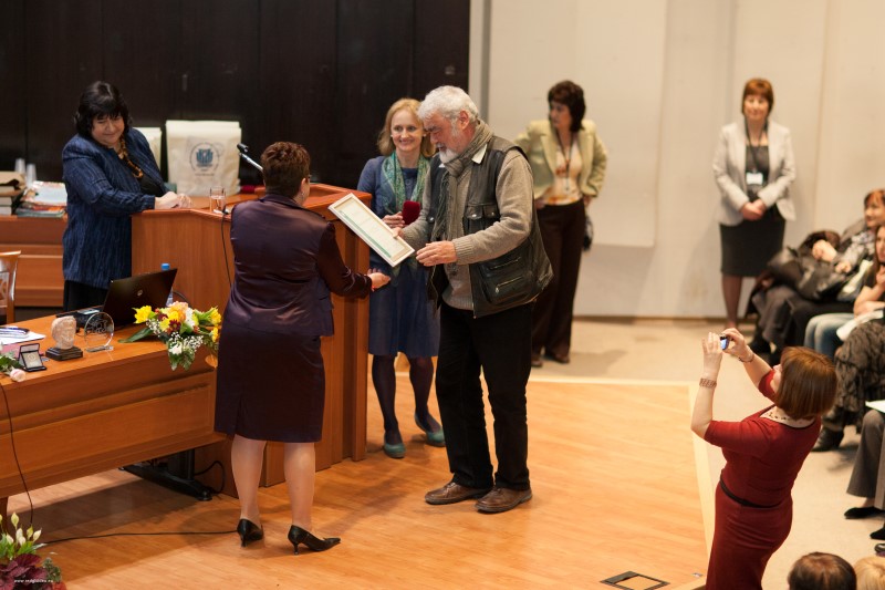 _W8I5641.jpg - Връчване на благодарствени грамоти