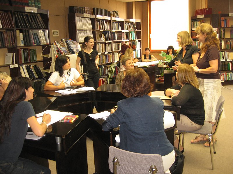 IMG_3953.JPG - Творческо ателие под ръководството на проф. д-р Келер-Лойбл - разработване идеи за изграждането и оборудването на модерна младежка библиотека