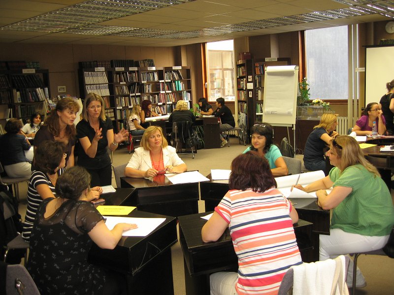 IMG_3963.JPG - Творческо ателие под ръководството на проф. д-р Келер-Лойбл - разработване идеи за изграждането и оборудването на модерна младежка библиотека