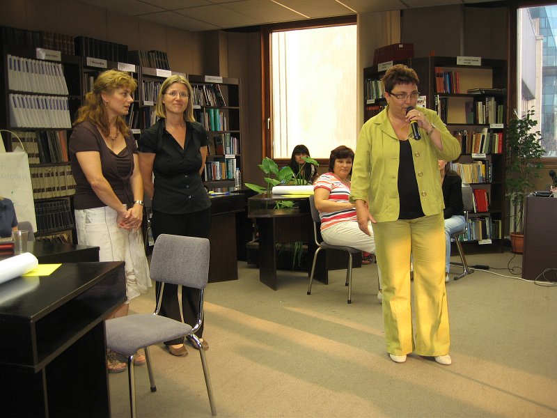 IMG_4090.JPG - Творческо ателие под ръководството на проф. д-р Келер-Лойбл - разработване идеи за изграждането и оборудването на модерна младежка библиотека