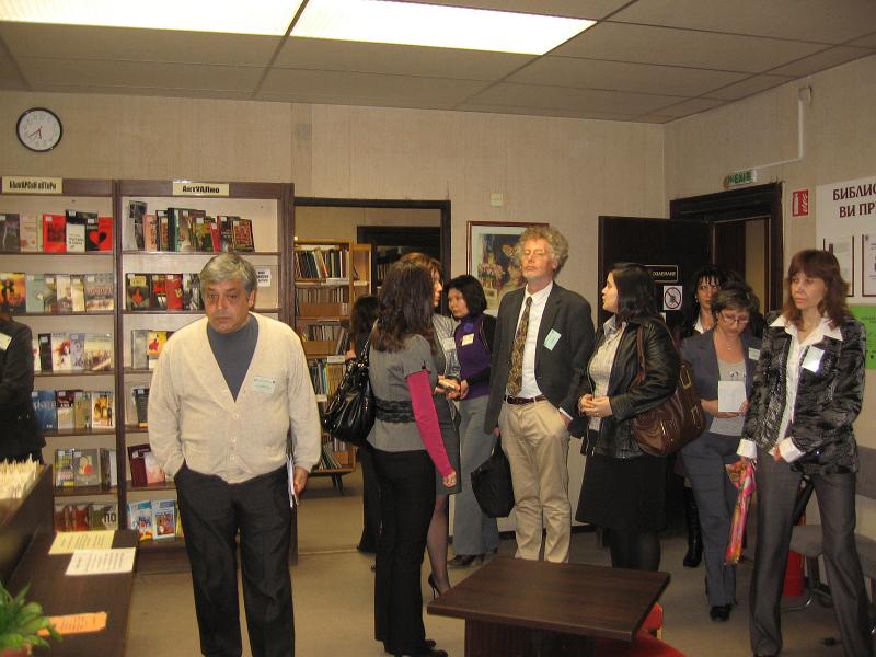 IMG_6813.JPG - Кратка обиколка из библиотека „Пенчо Славейков”