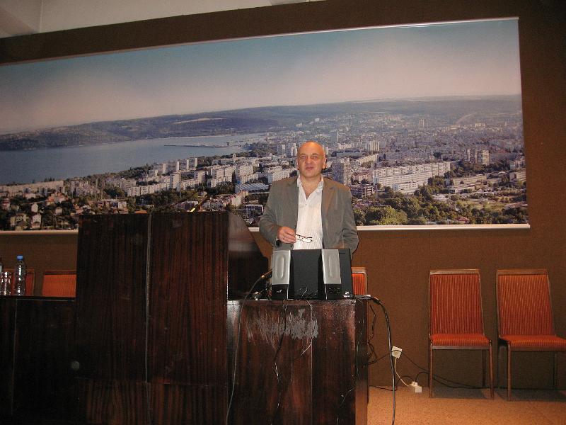 IMG_8502.jpg - Никола Бажлеков - Прима Софт  - "Дигитализацията на фондовете – сканиране, съхраняване, разпространение"