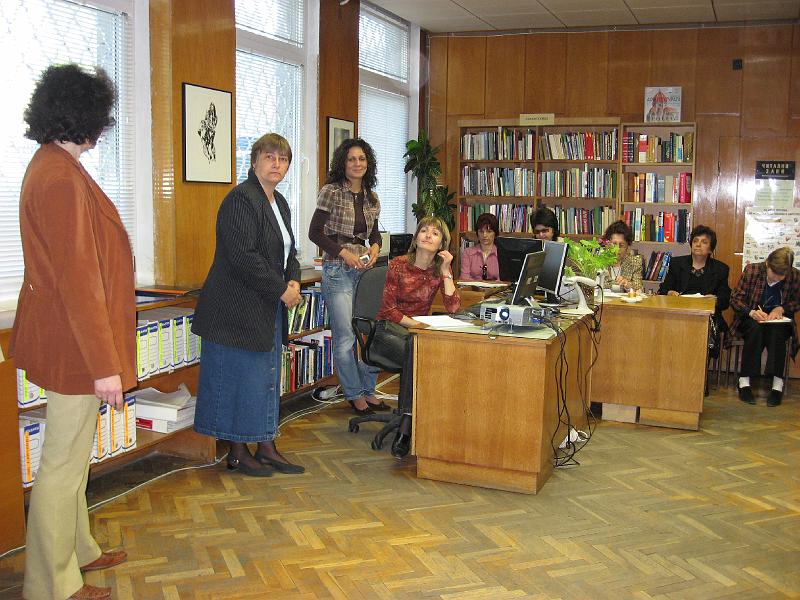 IMG_7438.jpg - 13 май - срещи в  Детски и средношколски комплекс