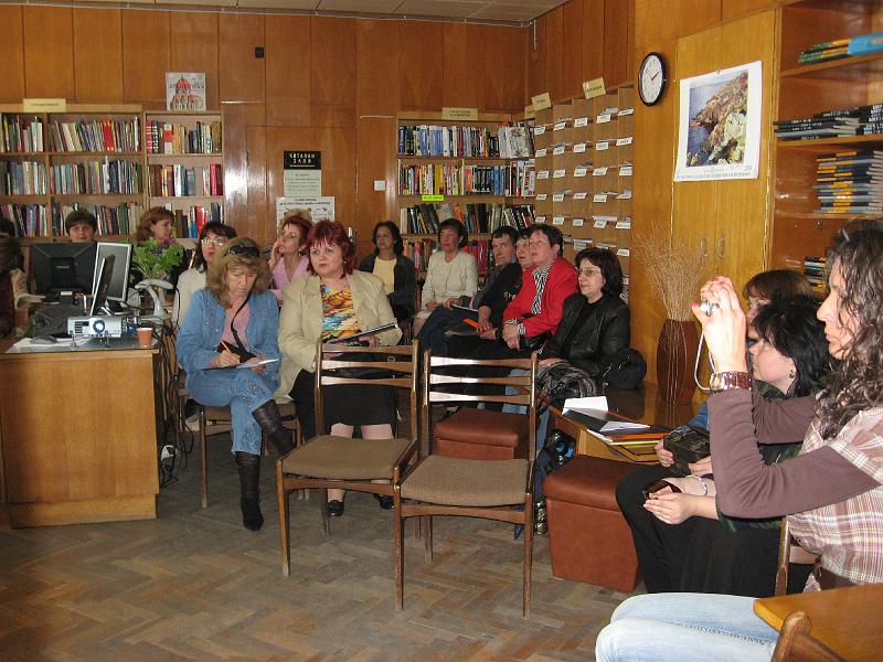 IMG_7448.jpg - 13 май - срещи в  Детски и средношколски комплекс