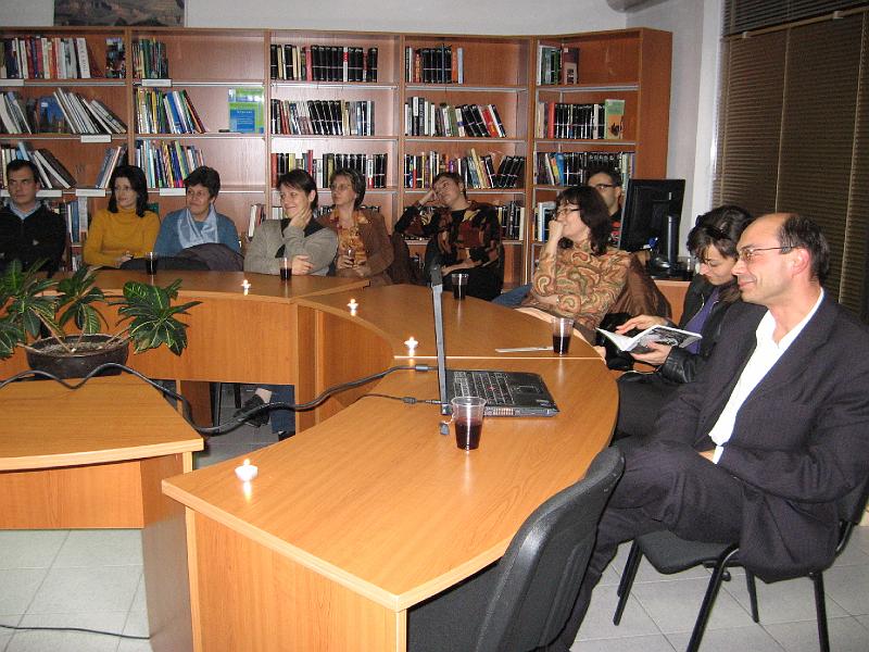IMG_0006.JPG - 14 ноември 2008 г., РБ "Пенчо Славейков", Отдел Изкуство