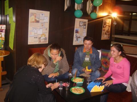 S8304209.JPG - Живи книги: ”Европейци в разговор… Комуникацията
продължава”