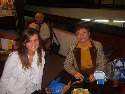 S8304214.JPG - Живи книги: ”Европейци в разговор… Комуникацията
продължава”