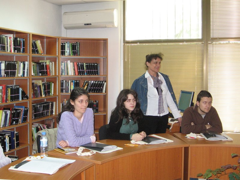 IMG_0140.JPG - Тридневен семинар в рамките на програма "Атлантис" между ЕС и САЩ. Лектор: Лилия Рачева-Стратиева - Международен институт за младежка литература и проучване на четенето, Виена