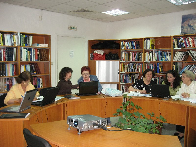 IMG_0063.jpg - Практически курс Компютърни и информационни умения за начинаещи от възрастова група 60+. Инициатива по Проект "Обучение през целия живот"