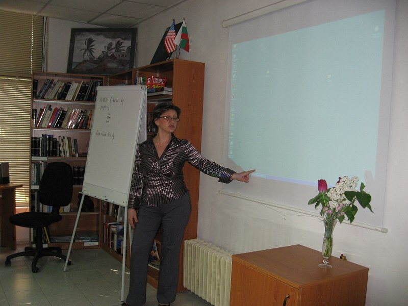 IMG_0065.jpg - Практически курс Компютърни и информационни умения за начинаещи от възрастова група 60+. Инициатива по Проект "Обучение през целия живот"