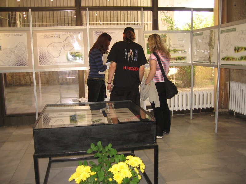 IMG_7905.jpg - Откриване на изложба "Библиотечни пространства". Архитектурни проекти на студенти по архитектура от ВСУ представят съвременна визия за модерната библиотека