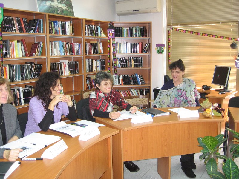 IMG_0023.JPG - Обучителен семинар за преподаватели по английски език, лектор Даниел Перез - English Language Fellow във ВТУ „Св. св. Кирил и Методий”