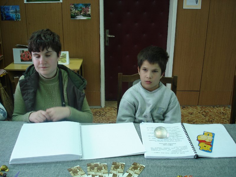 DSC01815.JPG - Четат децата от СОУ "Проф. д-р Иван Шишманов"