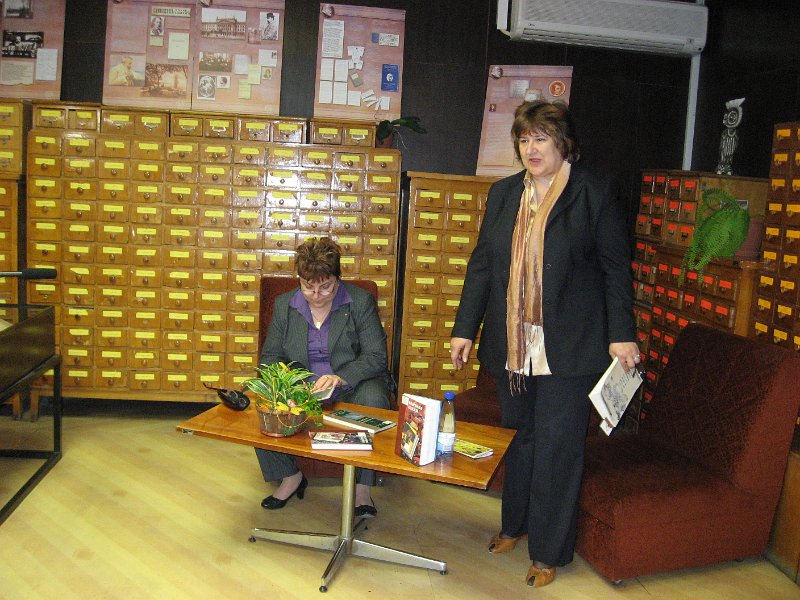 IMG_3621.jpg - Откриване на Маратона в библиотеката