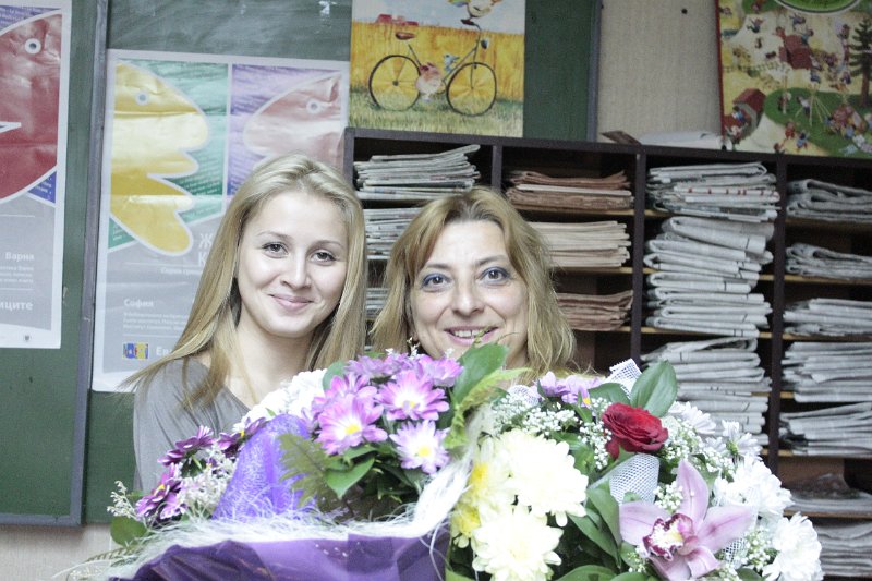 _MG_7067.JPG - Поредица от празници в Немска читалня с ученици от 10-тите класове на езиковите гимназии в града. Представяне на немските и българските традиции, стихотворения и коледни текстове.