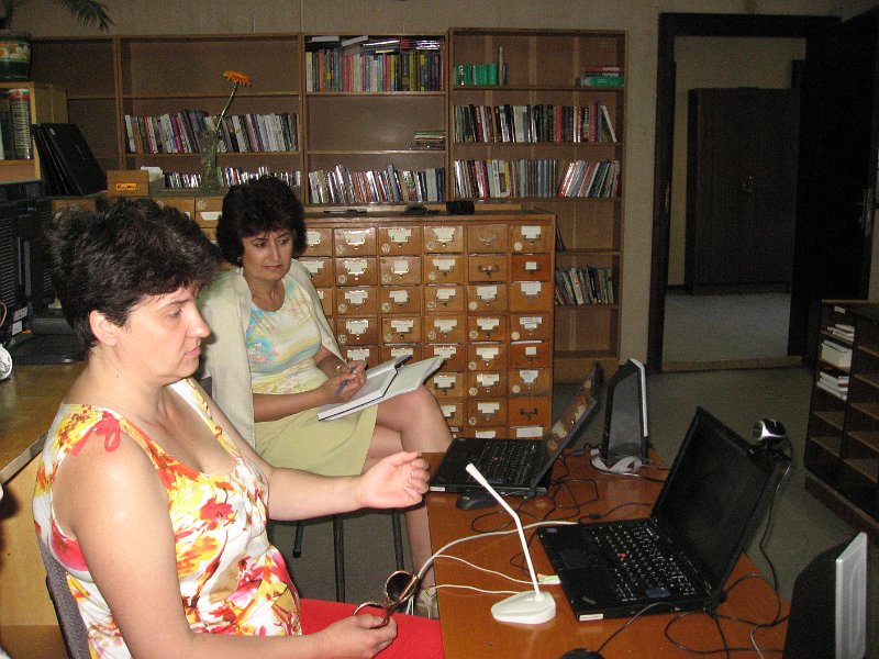 IMG_4085.JPG - Видеоконферентно участие на Мадлена Герова - зав. отдел "Периодика" и Мариана Гинева - зав. отдел "Комплектуване" в конференция на тема "Информационные ресурсы библиотек зарубежных стран: традиции и современные направления развития", гр. Липецк, Русия