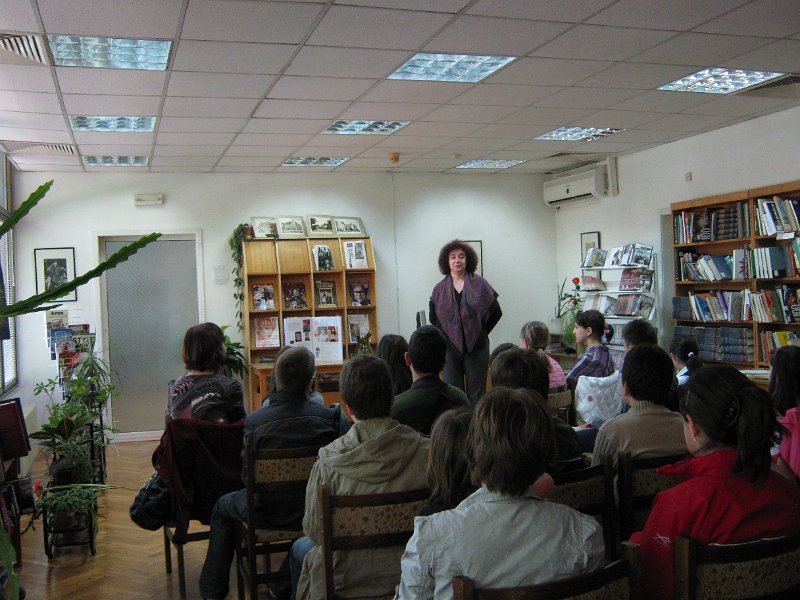 IMG_9022.JPG - СОУ "Св. Климент Охридски" представя своя книга, изготвена от учениците на г-жа Панчева