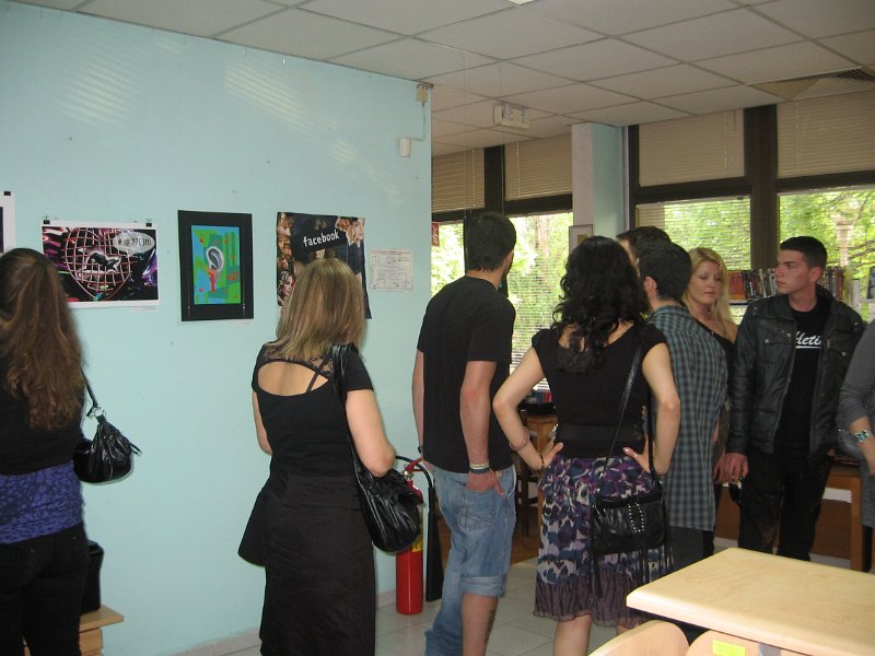 IMG_0010.JPG - Изложба на второкурсници от Технически Университет - Варна, спец. "Инженерен дизайн". По идея на Кремена Цанкова - преподавател на студентите