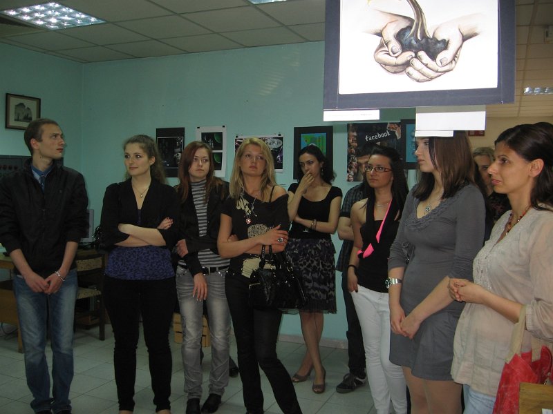 IMG_0012.JPG - Изложба на второкурсници от Технически Университет - Варна, спец. "Инженерен дизайн". По идея на Кремена Цанкова - преподавател на студентите