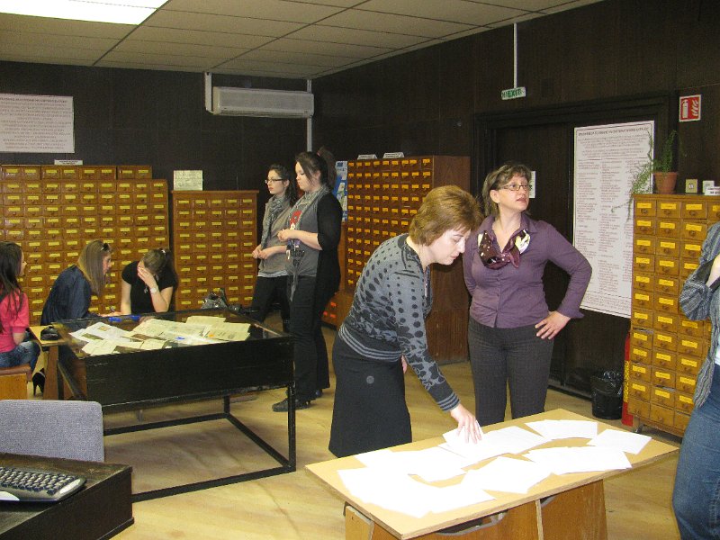 IMG_1539.JPG - Състезание в библиотеката. Съвместно с Дирекция "Младежки дейности и спорт"