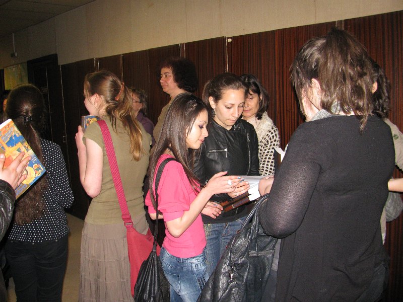 IMG_1567.JPG - Състезание в библиотеката. Съвместно с Дирекция "Младежки дейности и спорт"