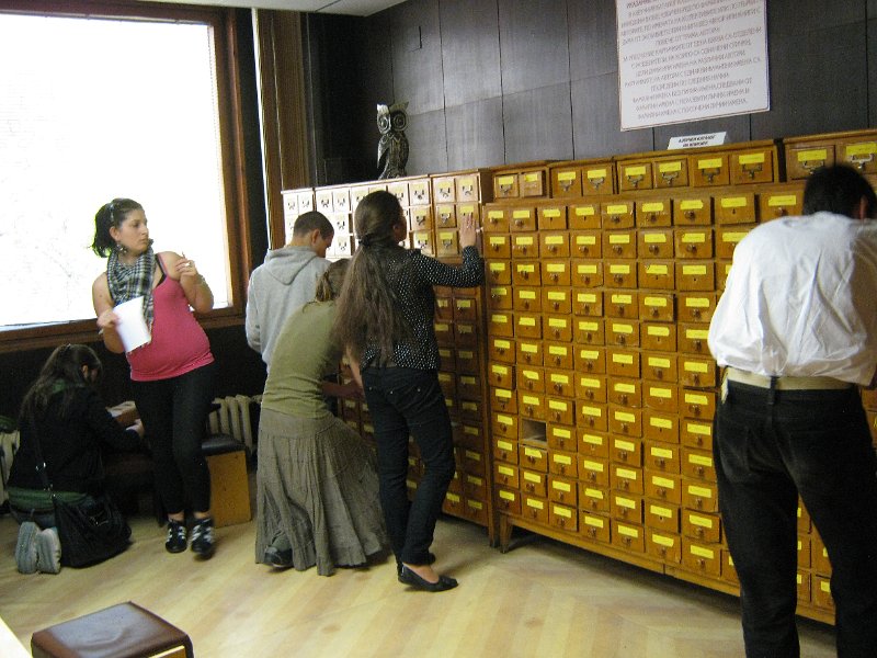 IMG_8962.JPG - Състезание в библиотеката. Съвместно с Дирекция "Младежки дейности и спорт"