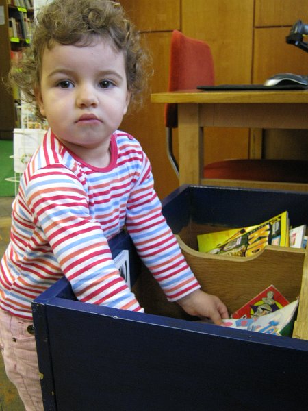 IMG_2337.JPG - Тема: "Трите мечета". Четем книжката и гледаме филмчето.