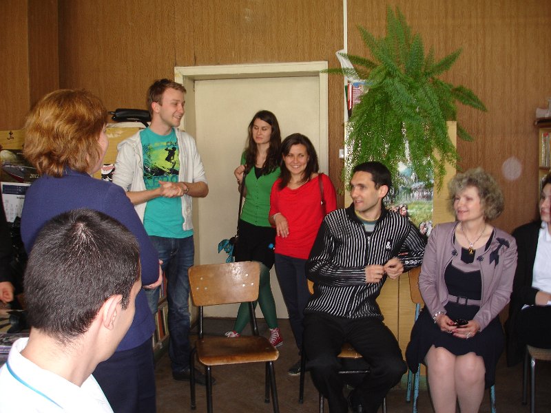 DSC08033.JPG - Четене с ученици от ПГИ „ Д-р Иван Богоров”