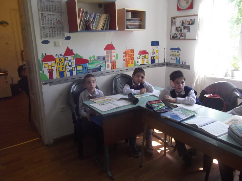 DSCF4625.JPG - Четене с деца от частна занималня „Дъга”