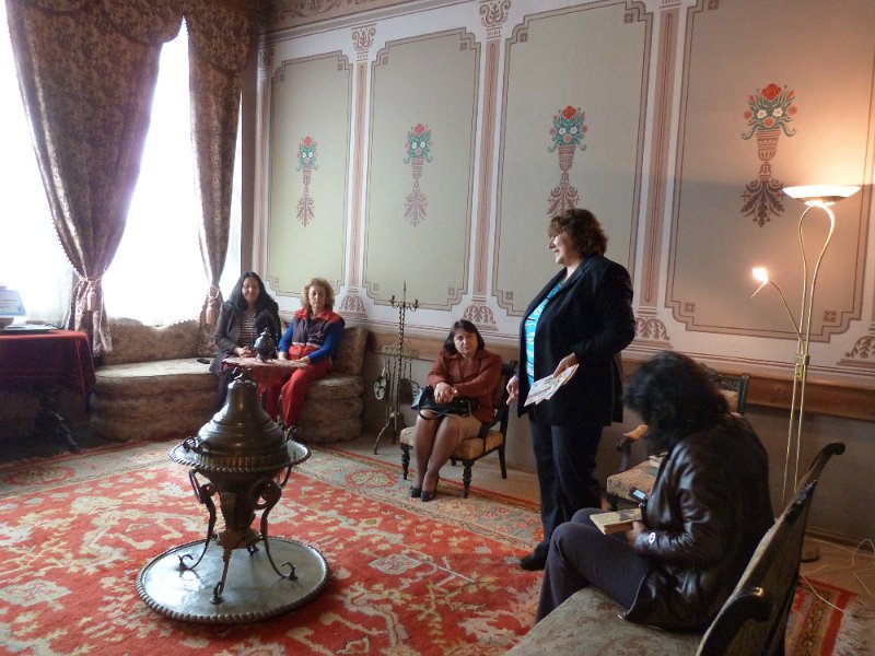 P1010420.JPG - Четене в Етнографски музей