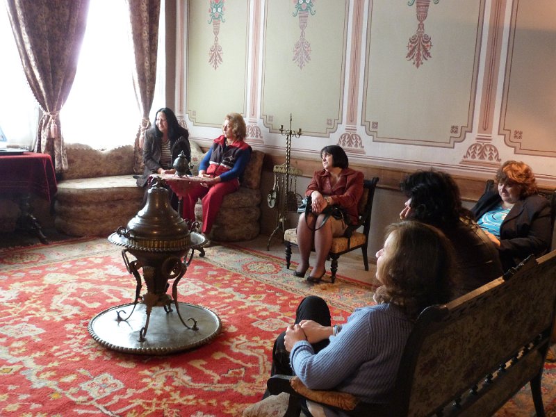 P1010439.JPG - Четене в Етнографски музей