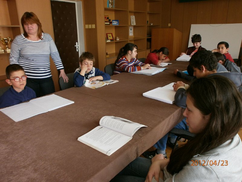 P4230027.JPG - Четене в училище за деца с увредено зрение "Д-р Иван Шишманов"