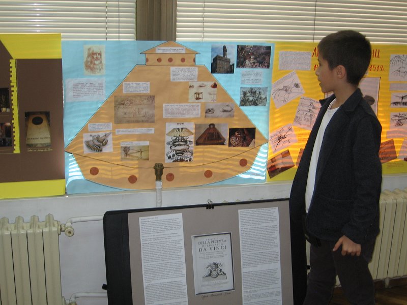 IMG_0125.JPG - Среща на малките художници от ЧУ "Малкият принц" с творчеството на Леонардо да Винчи - 560 години от рождението му