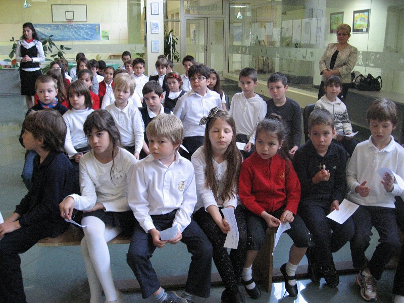 IMG_0471.JPG - Четене с деца от ЧЕУДГ „Малкият принц”