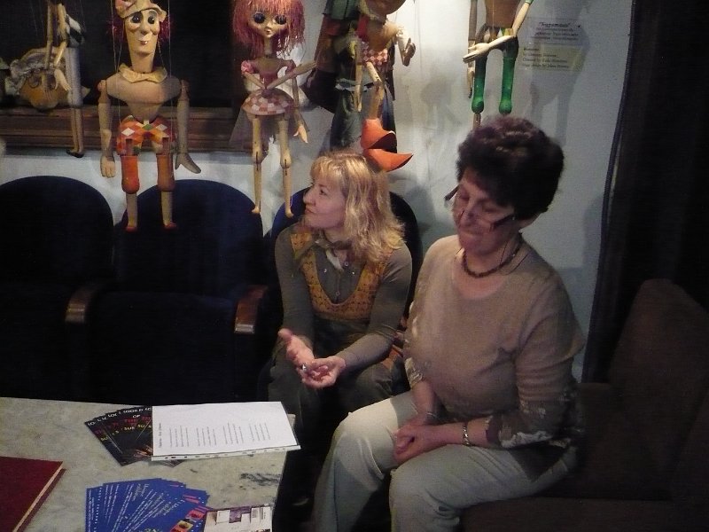 P1060991.JPG - Четене в Музей на куклите - Варна