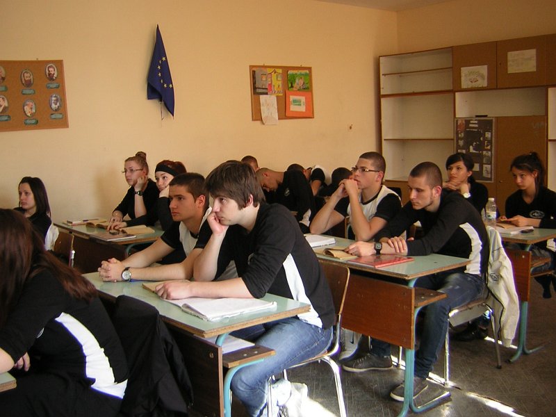 DSCN9214.JPG - Четене с ученици от НГХНИ "Константин Преславски"