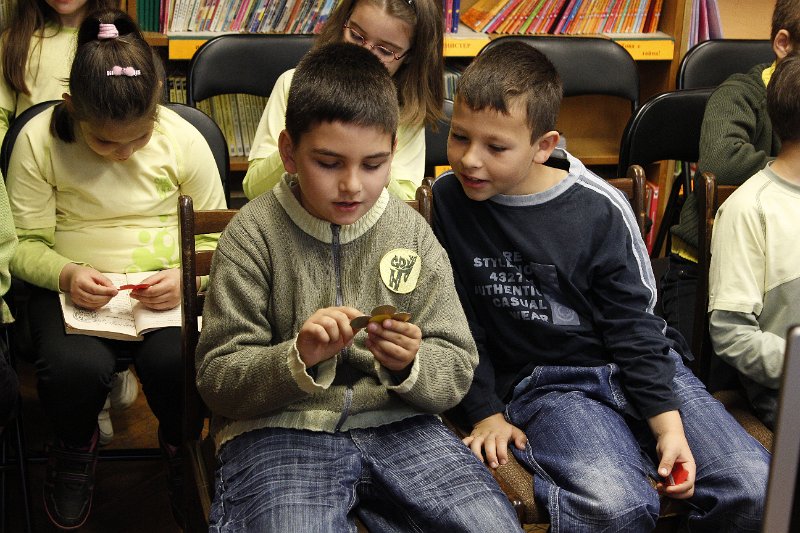 _MG_2752.JPG - Първокласници от СОУ "Найден Геров" гостуват в Детски и средношколски комплекс