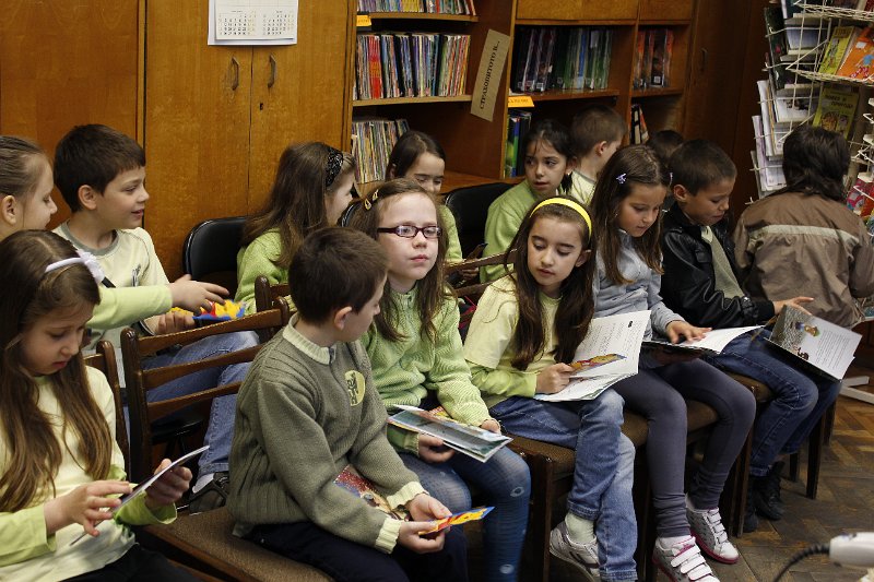 _MG_2758.JPG - Първокласници от СОУ "Найден Геров" гостуват в Детски и средношколски комплекс