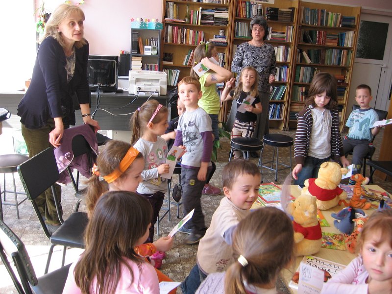 IMG_0100.JPG - Четене с деца в НЧ "Отец Паисий"