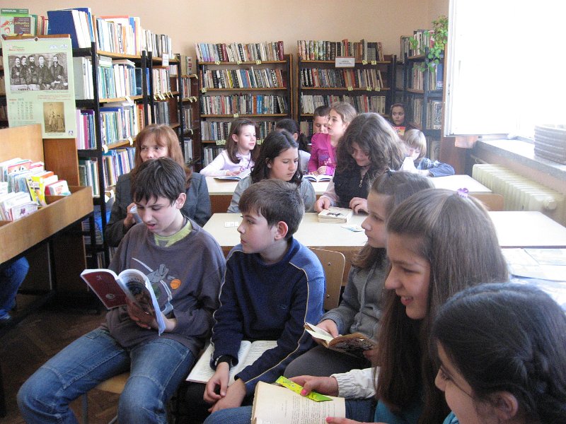 IMG_0489.JPG - Четене с деца от ОУ „Цар Симеон I”