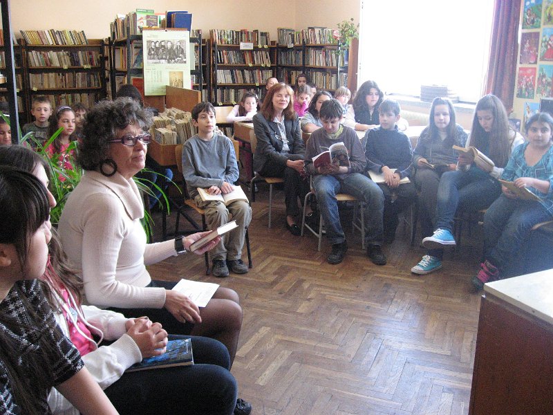 IMG_0491.JPG - Четене с деца от ОУ „Цар Симеон I”