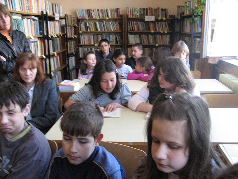 IMG_0509.JPG - Четене с деца от ОУ „Цар Симеон I”