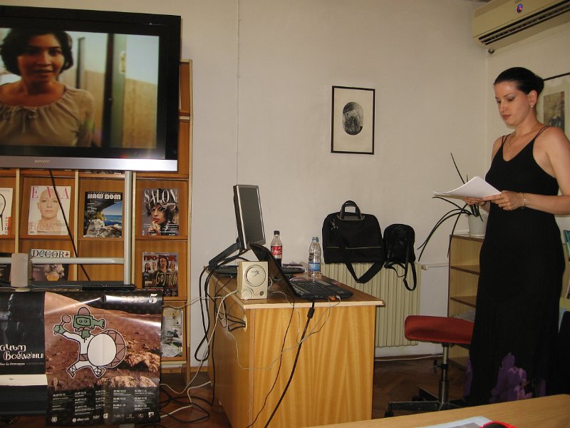 IMG_0009.JPG - Отдел Изкуство - Лекция "Азиатско кино". Лектор: доц. д-р Андроника Мартонова