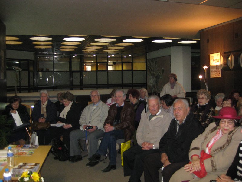 IMG_2461.JPG - Партньорство с Клуб Читателска група към Съюз на пенсионерите' 2004, гр. Варна