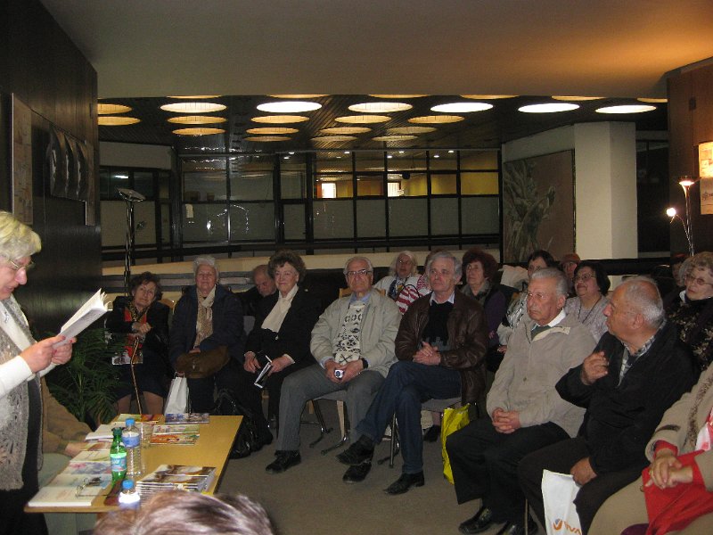 IMG_2468.JPG - Партньорство с Клуб Читателска група към Съюз на пенсионерите' 2004, гр. Варна