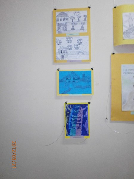 P3210066.JPG - Изложба на рисунки на ученици от СОУПЧЕ "А. С. Пушкин". Поздрав за рождения ден на библиотеката.