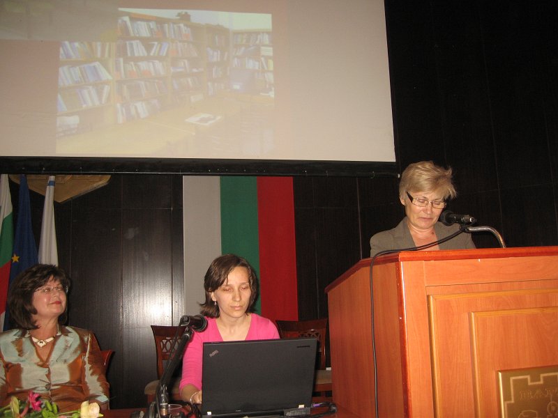 IMG_2866.JPG - Среща-дискусия на тема "Библиотеката – съвременно социално пространство"