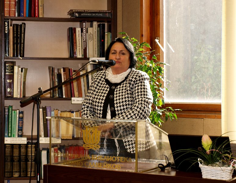 PA256796.JPG - Приветствие от г-жа Станка Димитрова – директор на дирекция „Култура и духовно развитие” към Община Варна