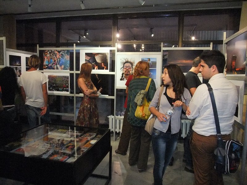 DSCF6542.JPG - Изложба на фотографии от Иво Данчев, текст Любомир Кюмюрджиев. Осъществява се в сътрудничество с Посолството на САЩ – София, със съдействието на Фондация „Америка за България” и с медийната подкрепа на списание „National Geographic България”.