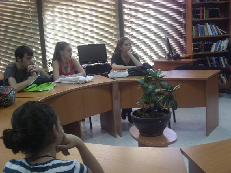 IMG_7421.JPG - Цикъл работни срещи с преподаватели и ученици от Първа езикова гимназия - Варна